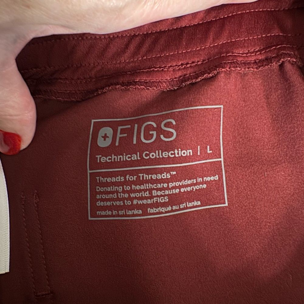 Figs burgundy l Zamora - Picture 3 of 3
